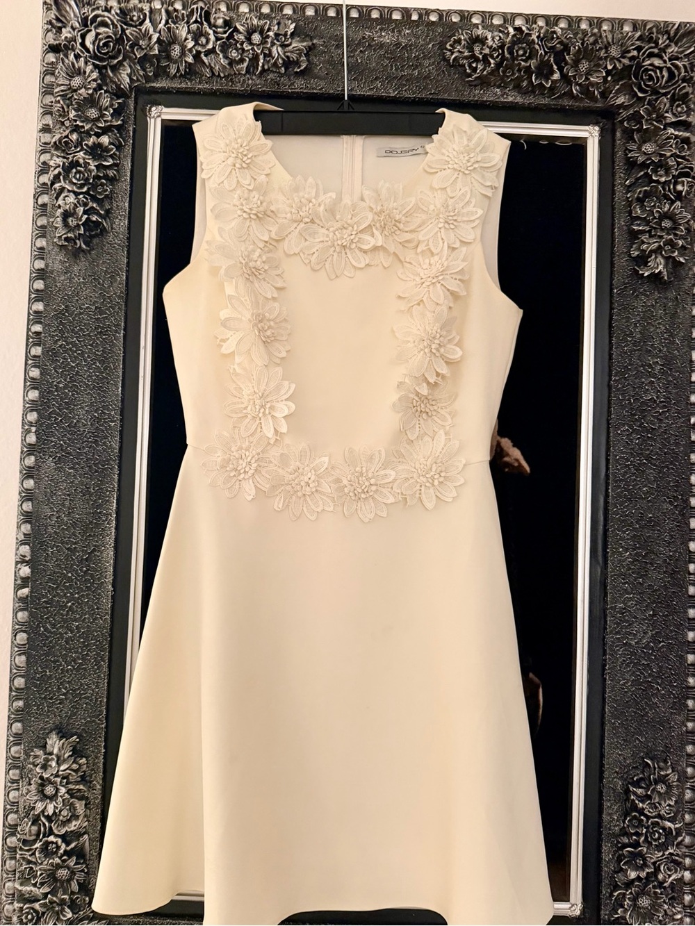 Douéry Ivory 3D Floral Appliqué A-Line Dress Size 42